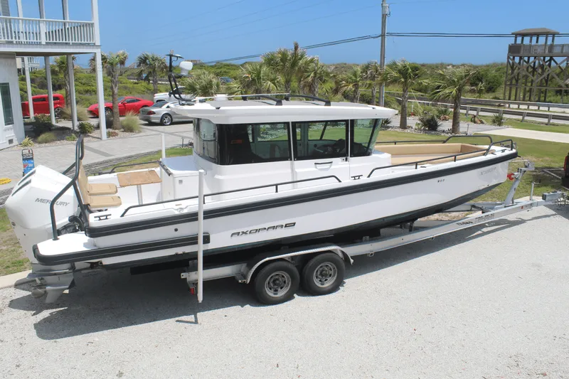 Slide: The Image of Axopar 28 CABIN 2021 - 4