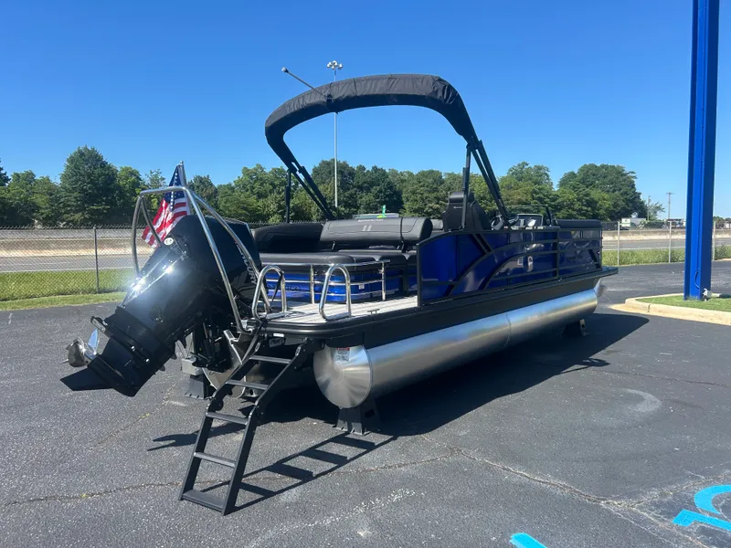 Slide: The Image of Bennington 23SSB SPORT 2026 - 3