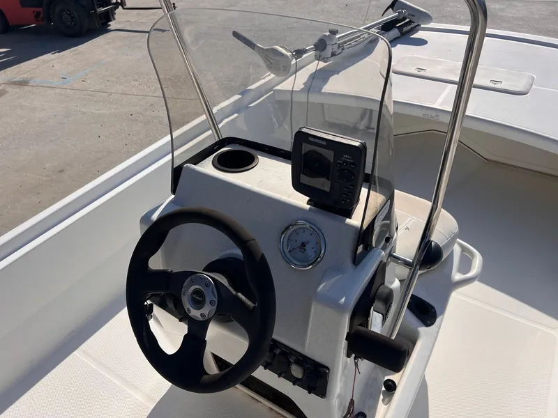 Slide: The Image of Mako Pro 17 Skiff CC 2016 - 8