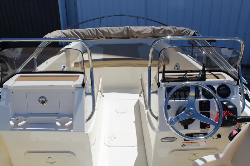 Slide: The Image of Scout 175 DORADO 2023 - 11