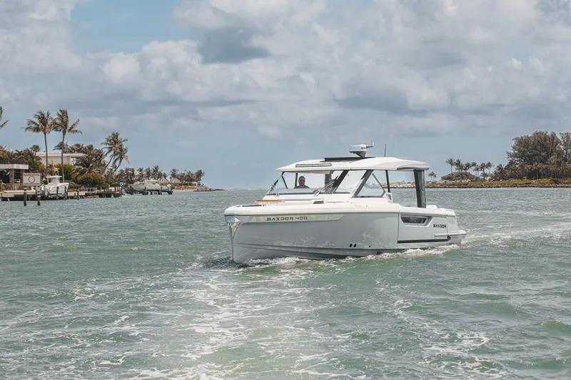 Slide: The Image of Saxdor 400 GTO 2025 - 19