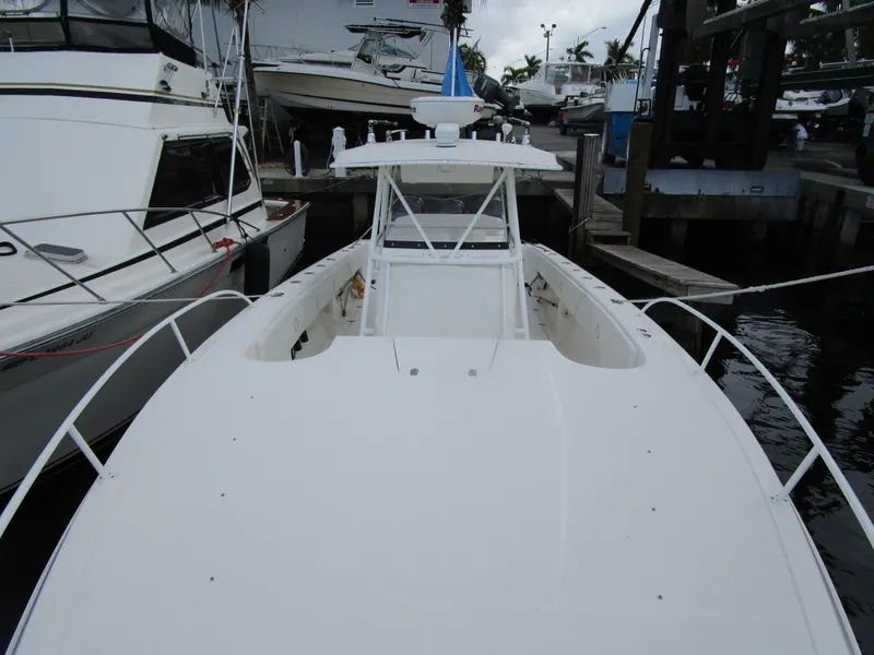 Slide: The Image of 2007 Fountain 38 Tournament Edition boat in harbor. - 22