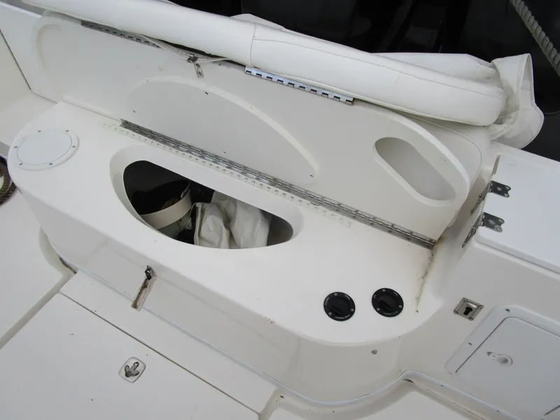 Slide: The Image of Interior view of a 2007 Fountain 38 Tournament Edition boat. - 31