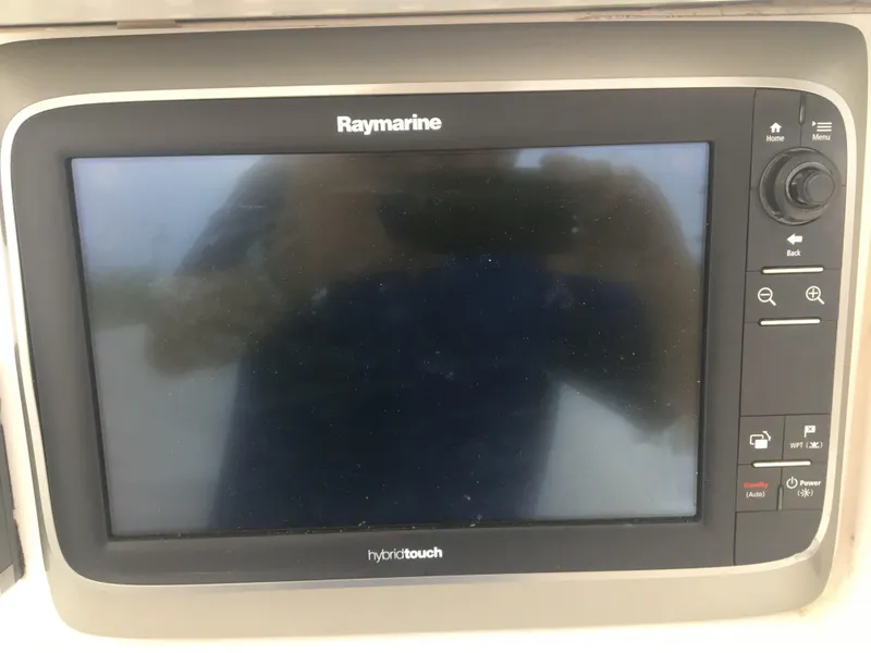 Slide: The Image of Raymarine Hybridtouch display on 2007 Fountain 38 Tournament Edition. - 39