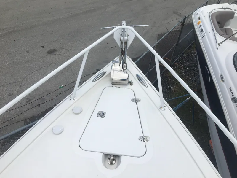 Slide: The Image of Bow of a 2007 Fountain 38 Tournament Edition boat. - 46