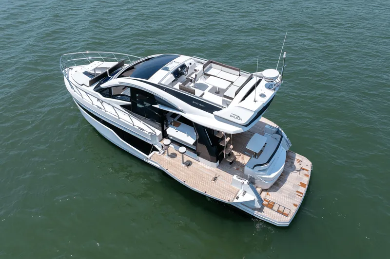 Slide: The Image of Galeon 510 SKY 2023 - 12