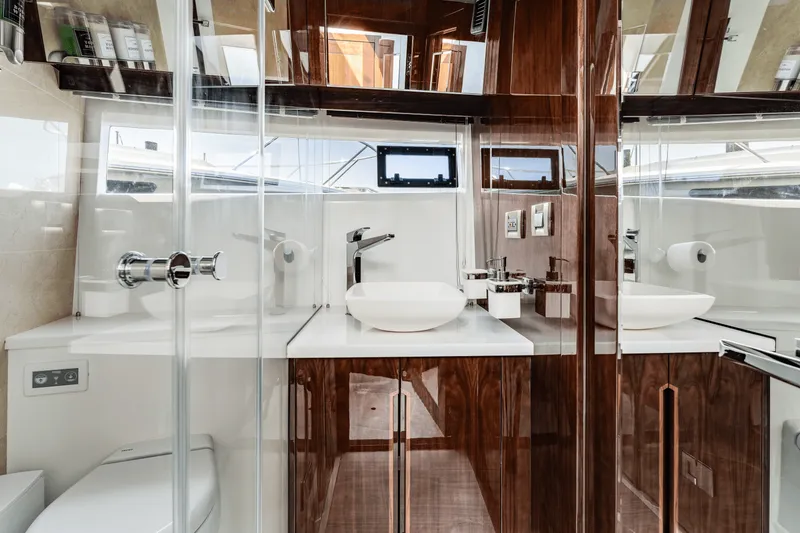 Slide: The Image of Galeon 510 SKY 2023 - 40