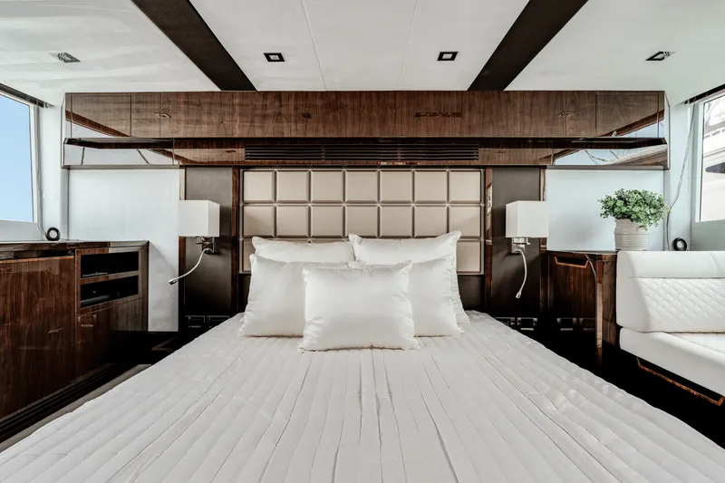 Slide: The Image of Galeon 510 SKY 2023 - 50