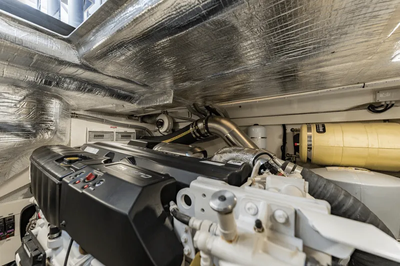 Slide: The Image of Galeon 510 SKY 2023 - 77