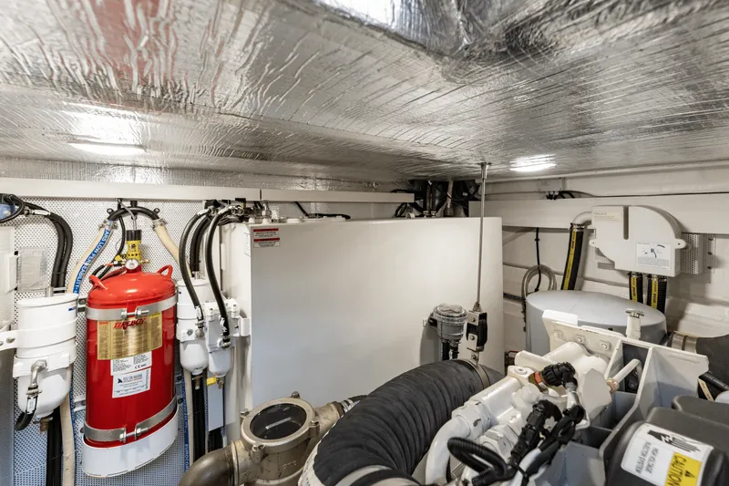 Slide: The Image of Galeon 510 SKY 2023 - 85