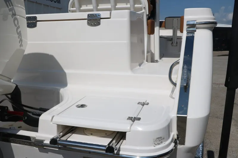 Slide: The Image of Robalo R230 Center Console 2024 - 10