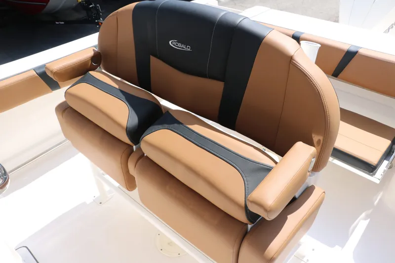 Slide: The Image of Robalo R230 Center Console 2024 - 34