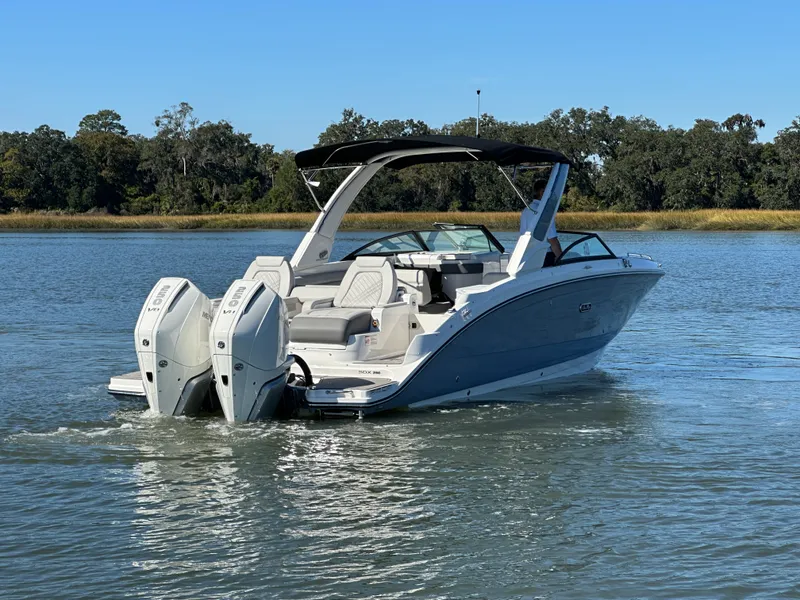 Slide: The Image of Sea Ray SDX 290 Outboard 2026 - 6