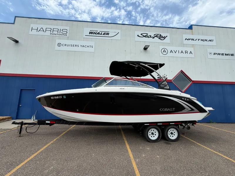 The Image of Cobalt R5 SURF 2019 - 0