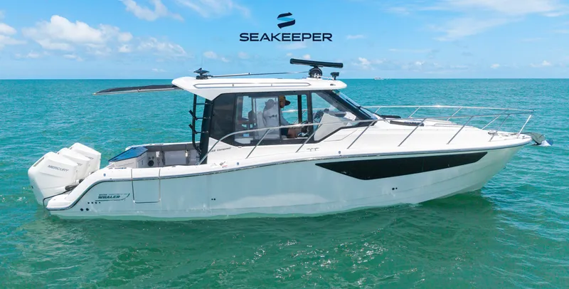 The Image of Boston Whaler 365 CONQUEST 2025 - 0