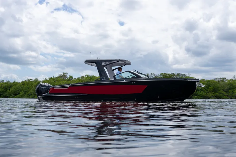 Slide: The Image of Aviara AV32 Outboard 2024 - 26