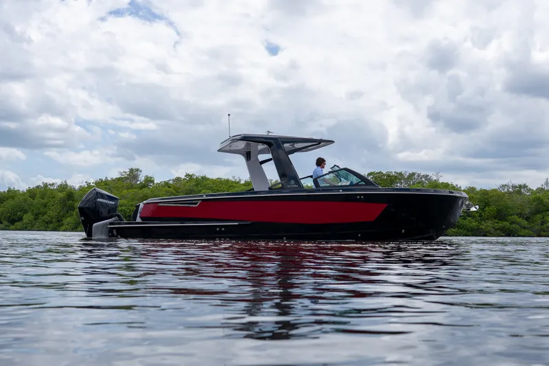 Slide: The Image of Aviara AV32 Outboard 2024 - 27