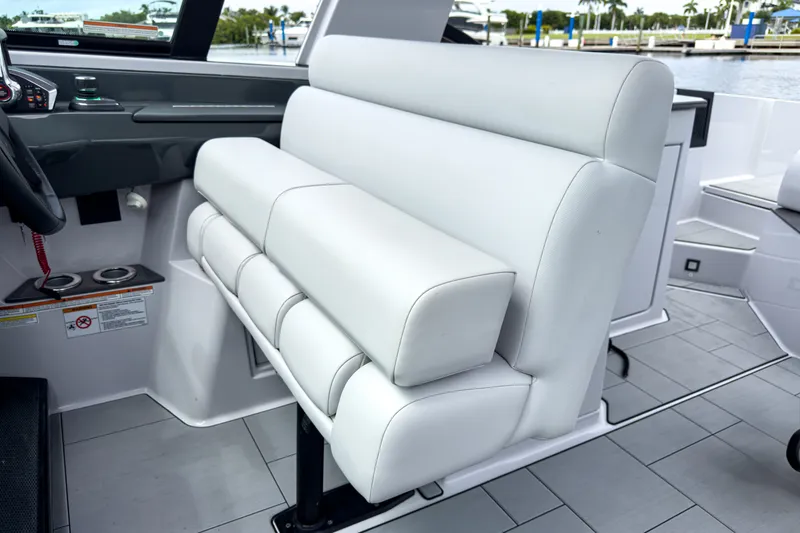 Slide: The Image of Aviara AV32 Outboard 2024 - 16