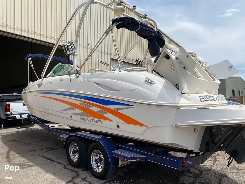 Slide: The Image of 2007 Monterey 263 Explorer for sale in Henderson, NV - 49