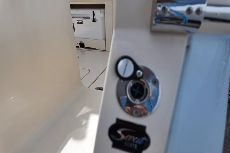 Slide: The Image of Scout 330 LXF 2026 - 60