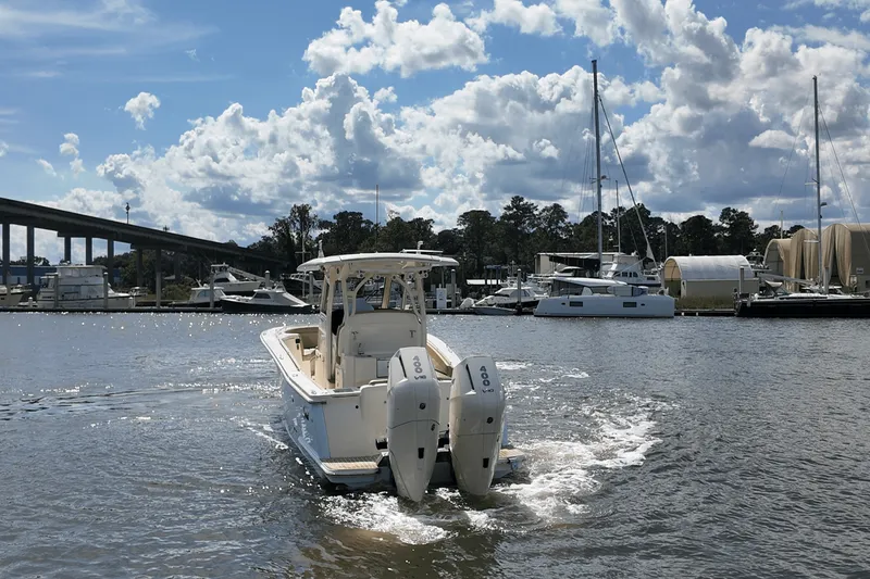 Slide: The Image of Scout 330 LXF 2026 - 63