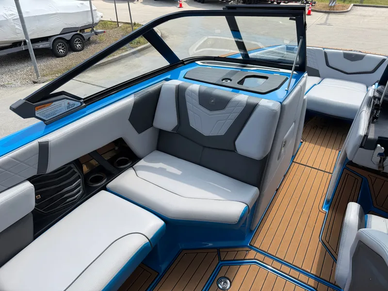 Slide: The Image of Nautique G23 2021 - 11