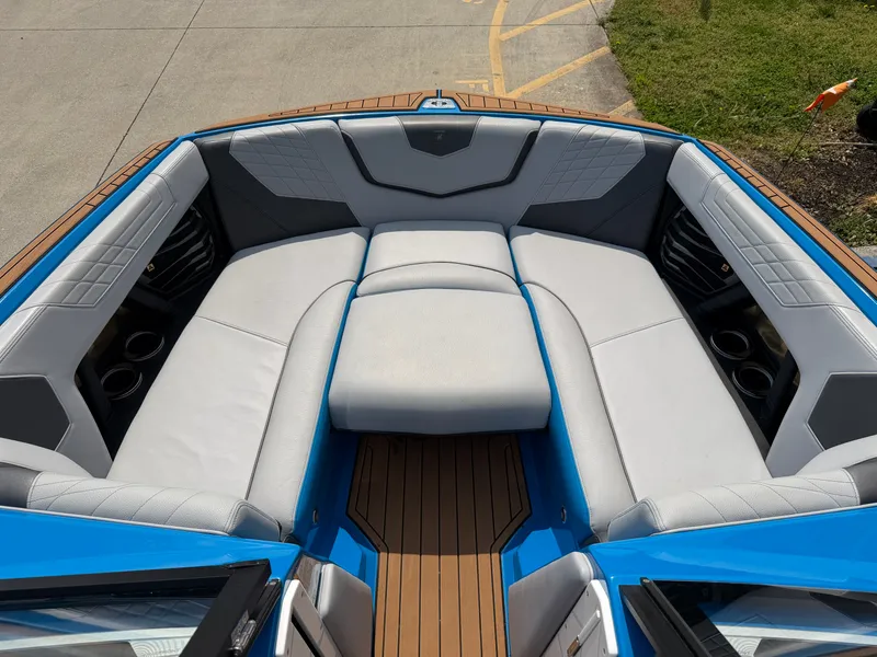 Slide: The Image of Nautique G23 2021 - 13