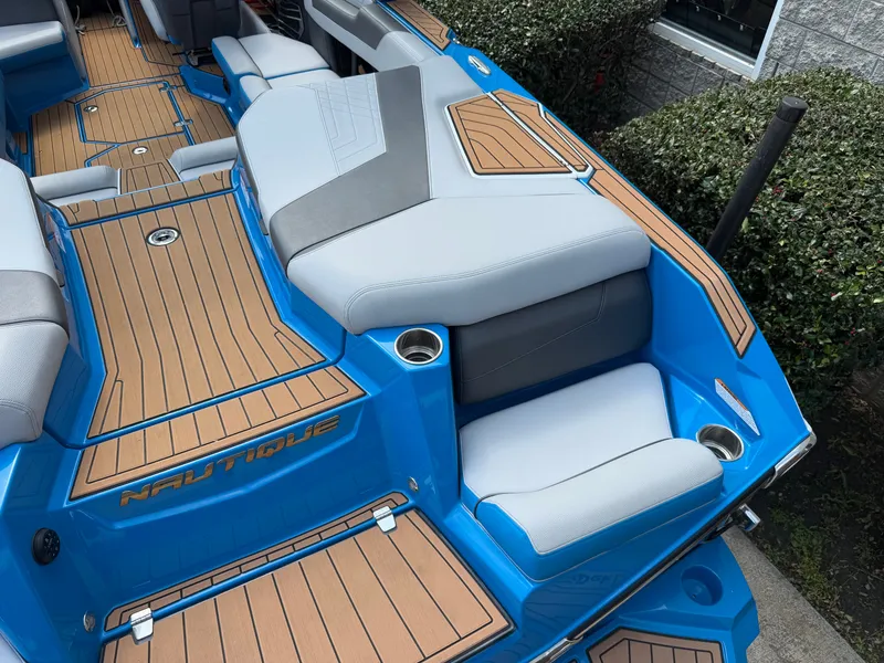 Slide: The Image of Nautique G23 2021 - 6