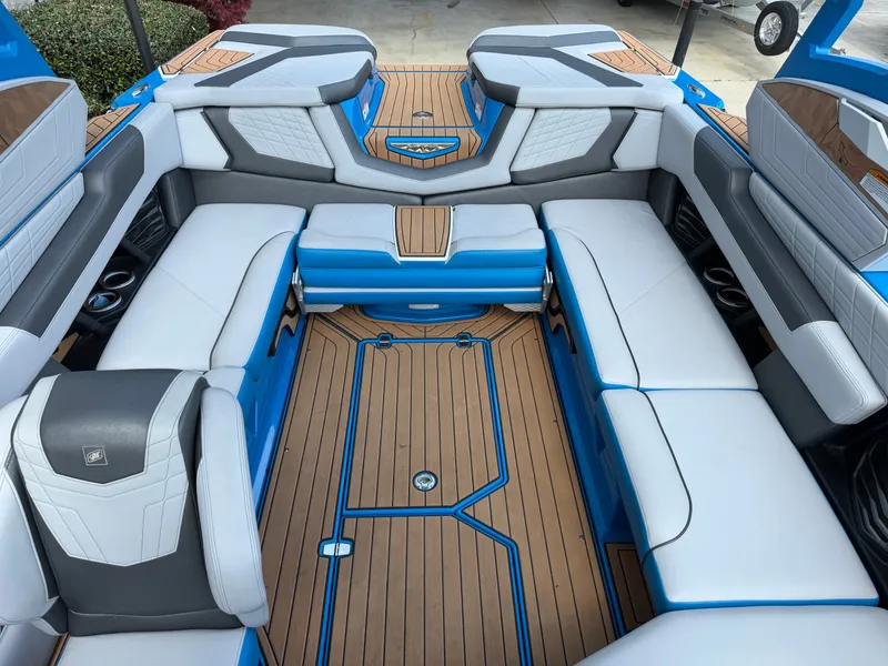 Slide: The Image of Nautique G23 2021 - 14