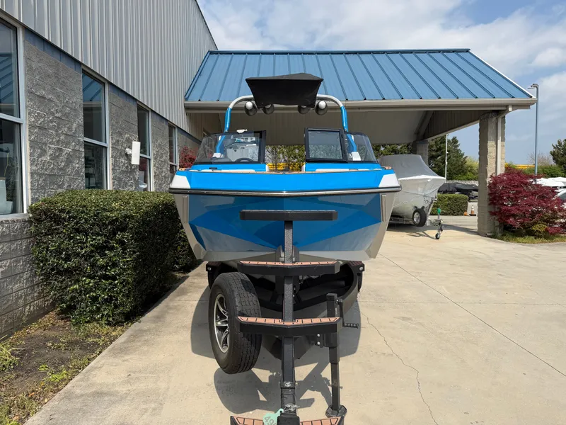Slide: The Image of Nautique G23 2021 - 2