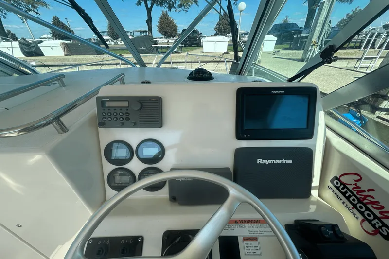 Slide: The Image of Tiara 2870 WA 2001 - 20