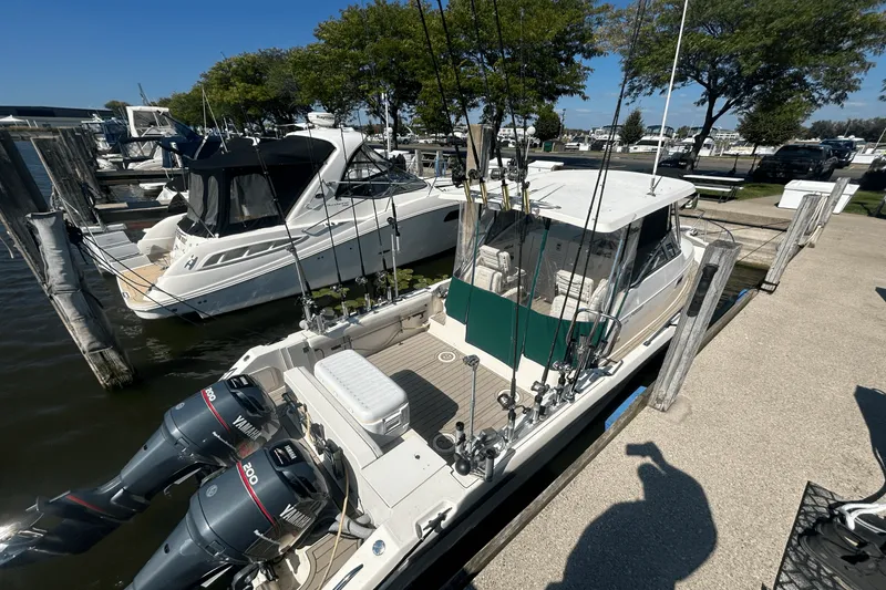 Slide: The Image of Tiara 2870 WA 2001 - 4