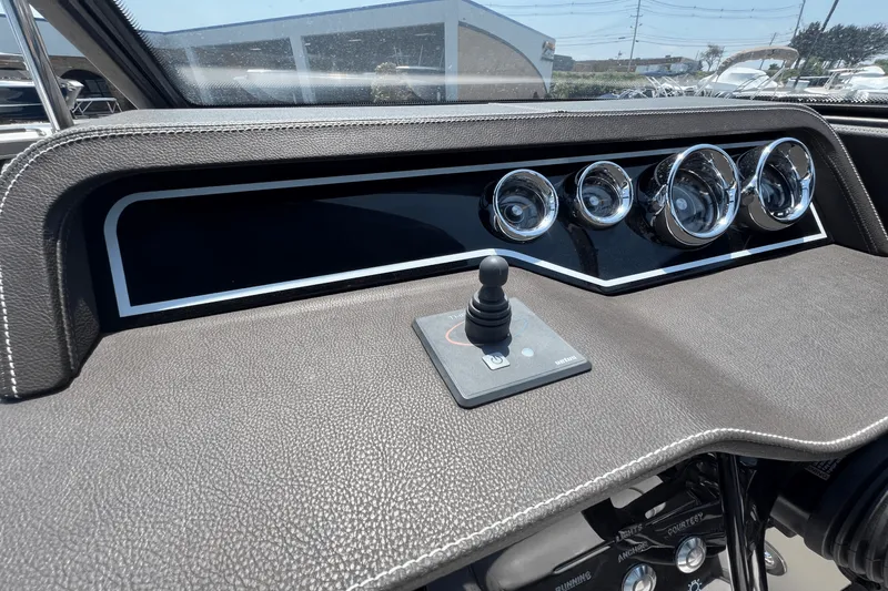 Slide: The Image of Sea Ray 280 SLX 2017 - 11