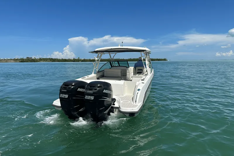 Slide: The Image of Boston Whaler 270 VANTAGE 2015 - 5