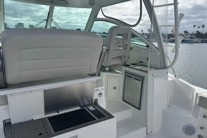 Slide: The Image of Manufacturer Provided Image - 16