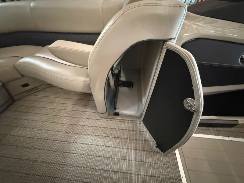 Slide: The Image of Barletta L23UTT 2019 - 22
