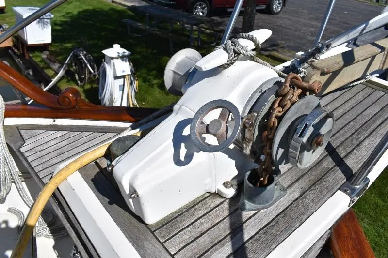 Slide: The Image of Anchor windlass on a 1985 Grand Banks 49 Motoryacht. - 17
