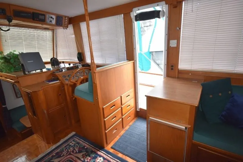 Slide: The Image of Grand Banks 49 Motoryacht 1985 - 72