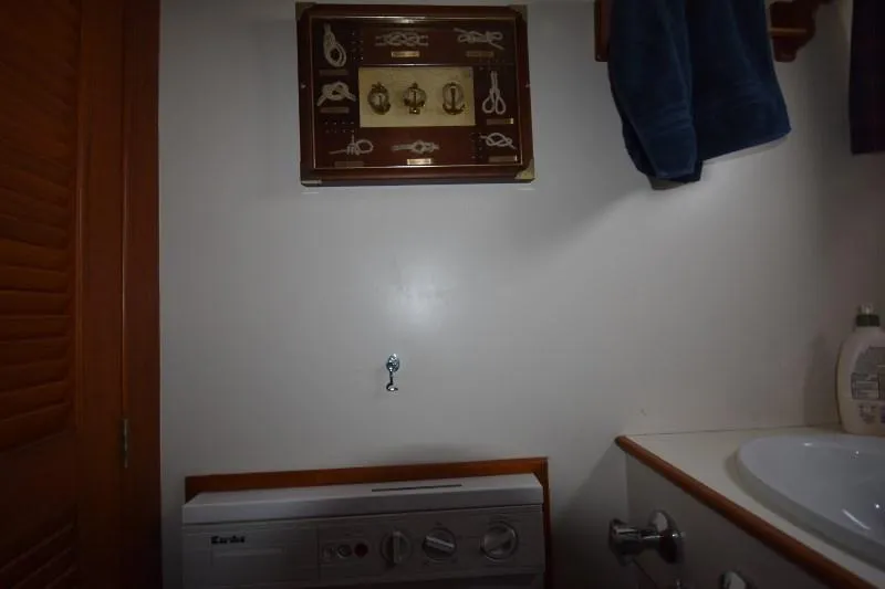 Slide: The Image of Grand Banks 49 Motoryacht 1985 - 86