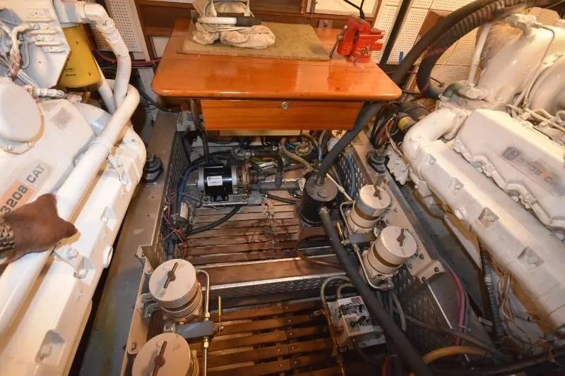 Slide: The Image of Grand Banks 49 Motoryacht 1985 - 91