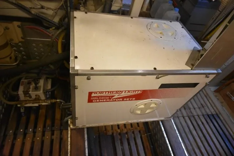 Slide: The Image of Grand Banks 49 Motoryacht 1985 - 94