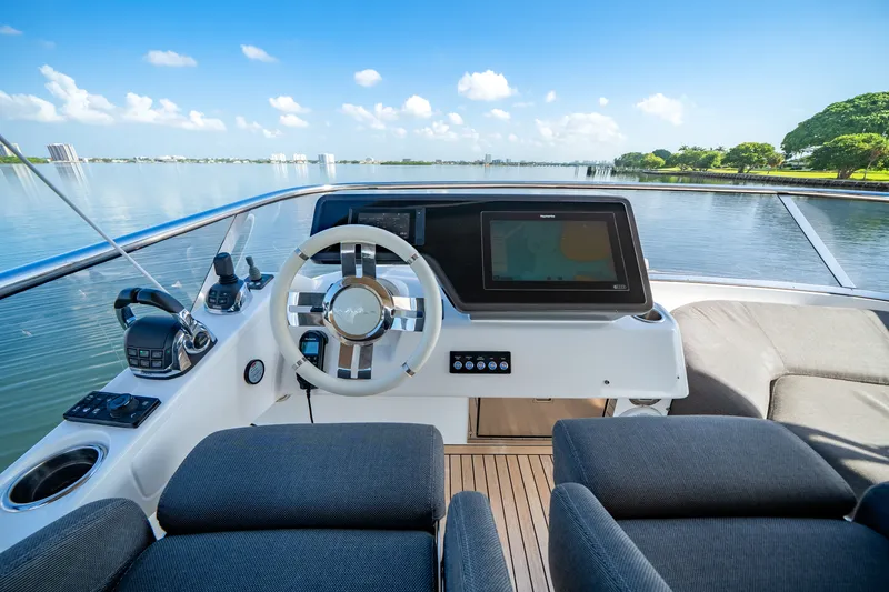 Slide: The Image of Azimut S6 SPORTFLY 2021 - 62
