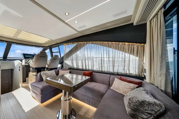 Slide: The Image of Azimut S6 SPORTFLY 2021 - 19