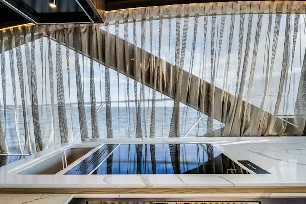 Slide: The Image of Azimut S6 SPORTFLY 2021 - 23