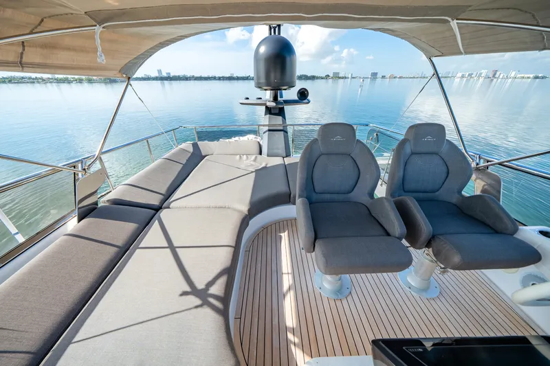 Slide: The Image of Azimut S6 SPORTFLY 2021 - 63