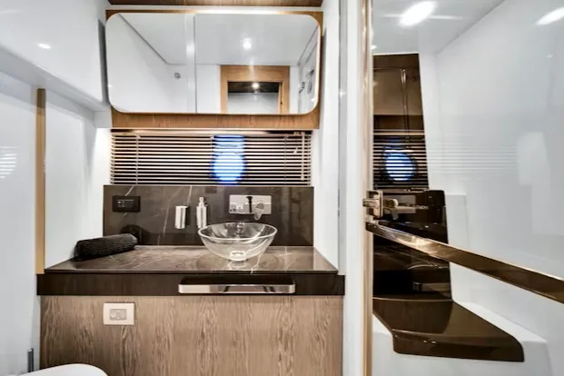 Slide: The Image of Azimut S6 SPORTFLY 2021 - 34