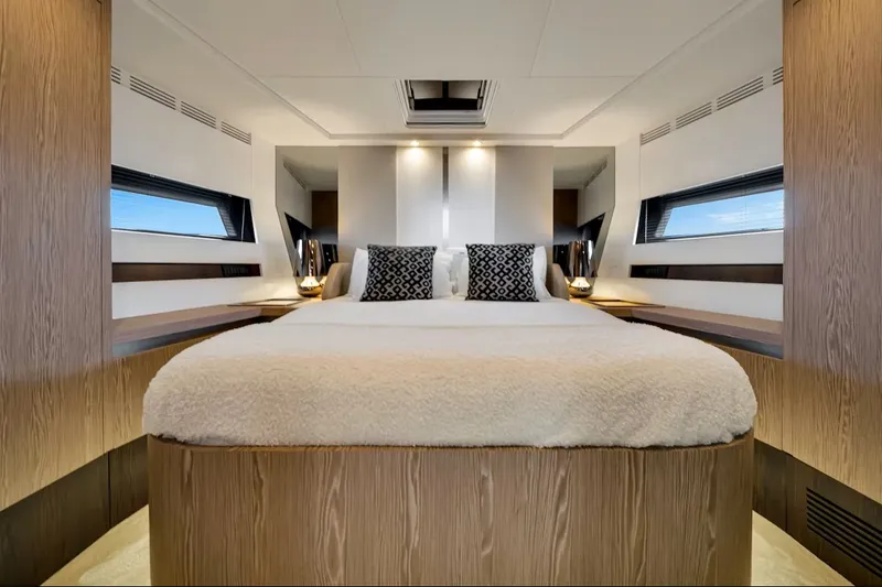 Slide: The Image of Azimut S6 SPORTFLY 2021 - 36