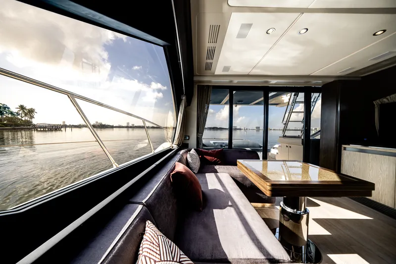 Slide: The Image of Azimut S6 SPORTFLY 2021 - 23