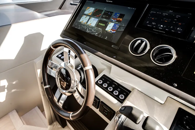 Slide: The Image of Azimut S6 SPORTFLY 2021 - 32