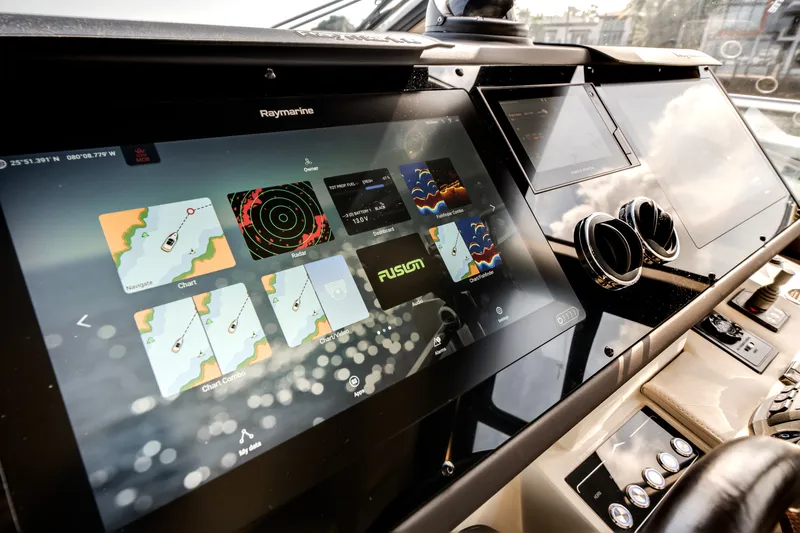 Slide: The Image of Azimut S6 SPORTFLY 2021 - 34